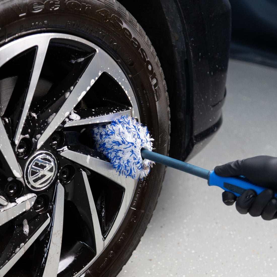 Cartec Slim Microfiber Wheel Brush
